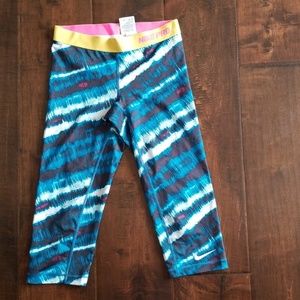 NikePro Crop Leggings